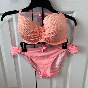 Coral Textured Women's Bikini Set